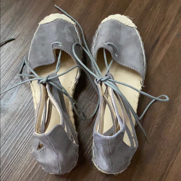 Espadrilles - Picture 3 of 5